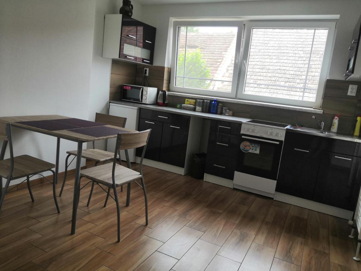 U Moto Makovic Apartment Horazdovice Luaran gambar
